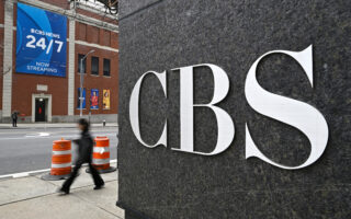 ‘60 Minutes’ Veterans Come to the Program’s Defense