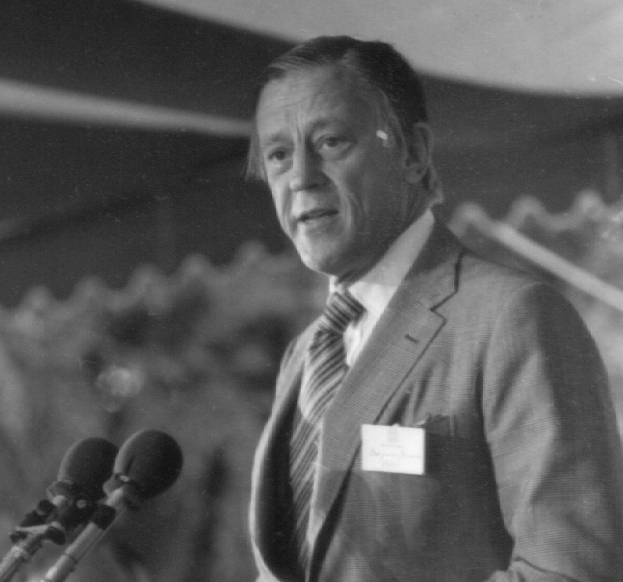 Ben Bradlee spoke at the Walter Lippmann House dedication in 1979
