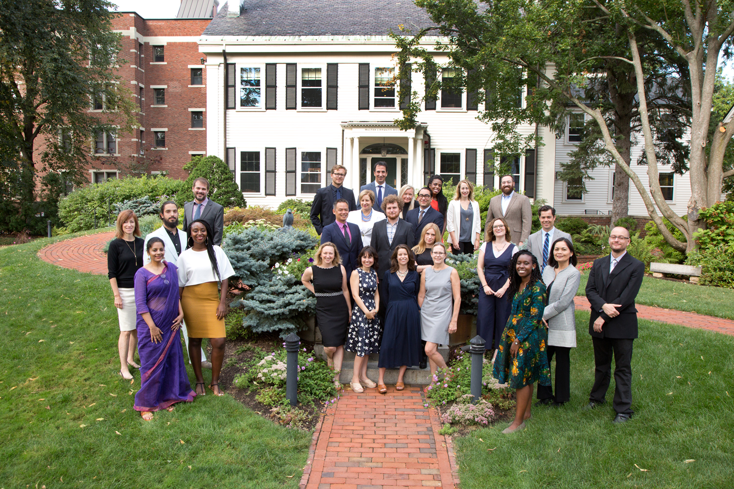 First row, from left: Shalini Singh, Lauren N. Williams, Lenka Kabrhelova, María Ramírez, Emily Rueb, Maryclaire Dale, Christine Mungai, Glenda Gloria, Sebastián Escalón. Second row: Diana Marcum, João Pina, Edward Wong, Ann Marie Lipinski (curator), Sipho Kings, Bonny Symons-Brown, Emily Dreyfuss, Dustin Dwyer. Third row: Mat Skene, Frederik Obermaier, Michael Petrou, Jamieson Lesko, Tristan Ahtone, Nneka Nwosu Faison, Lisa Lerer, Matthew Karolian.