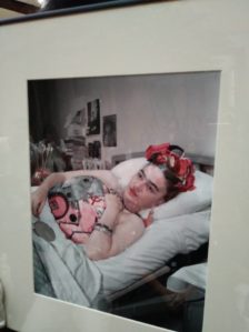 An original photograph of Frida Kahlo, taken by Juan Guzmán in the 1950s, was among the images auctioned of at FotoXWesley