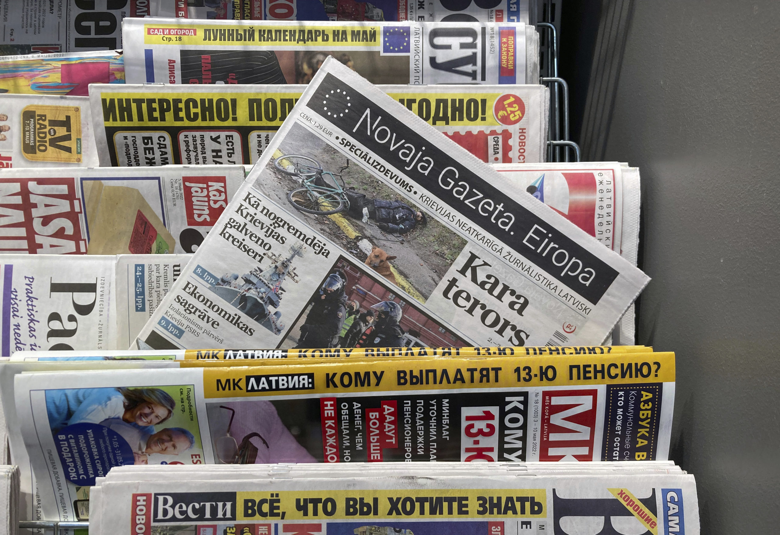 The Latvian edition of Novaya Gazeta Europe is stuck at a newsstand in Riga. A print edition of the European version of the well-known Kremlin-critical newspaper Novaya Gazeta appeared in Latvia for the first time as many Russian independent media outlets moved abroad